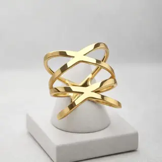 انگشتر طلا 18عیار طرح ضربدری چندلایه سایز 57 وزن 3.280 گرم 