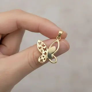 آویز گردنبند طلا 18 عیار زنانه طرح پروانه وزن 2.31 گرم